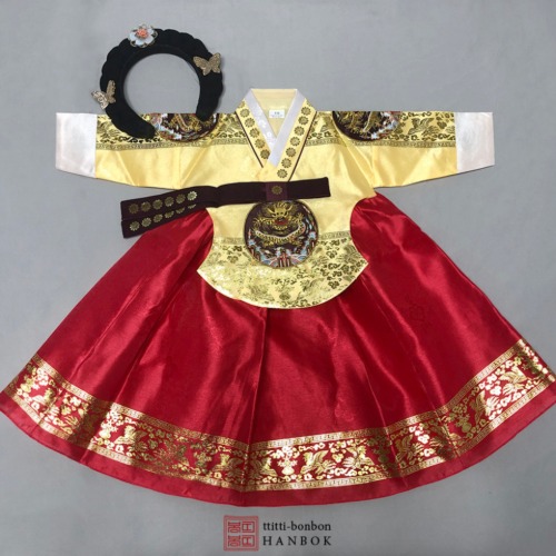 전통한복 궁중용수당의 홍색